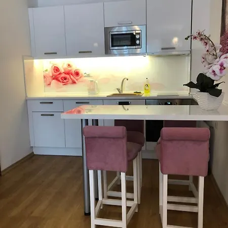 Luxurioese 2 Zimmerwohnung Mit Balkon/Spa/Pool Sunny Beach Lägenhet